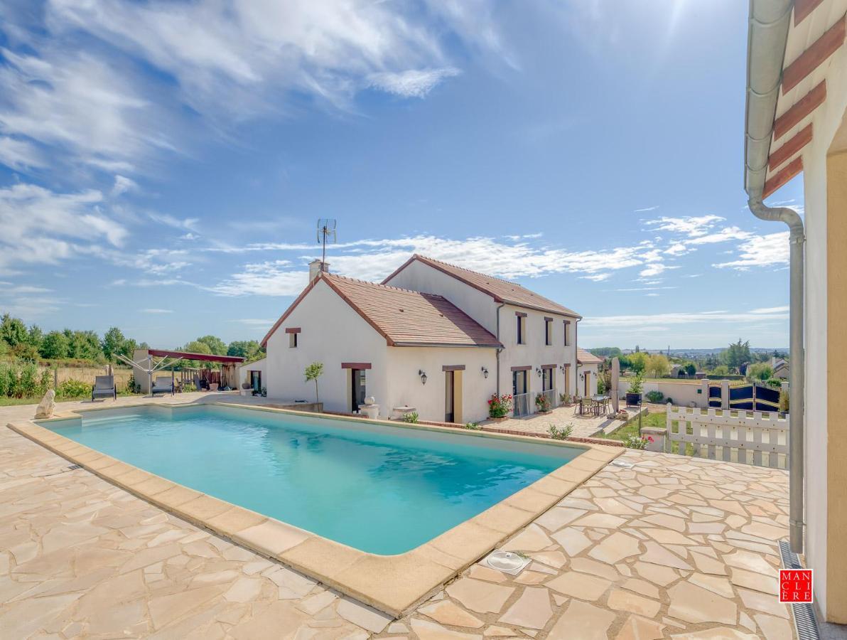 Maison Blanche Piscine Et Petit Dejeuner Châtellerault Zewnętrze zdjęcie