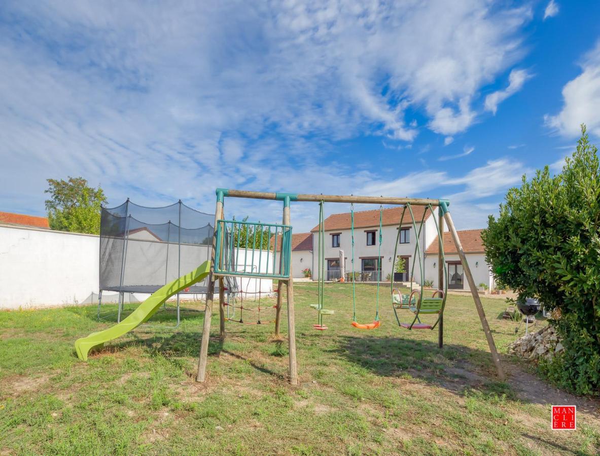Maison Blanche Piscine Et Petit Dejeuner Châtellerault Zewnętrze zdjęcie